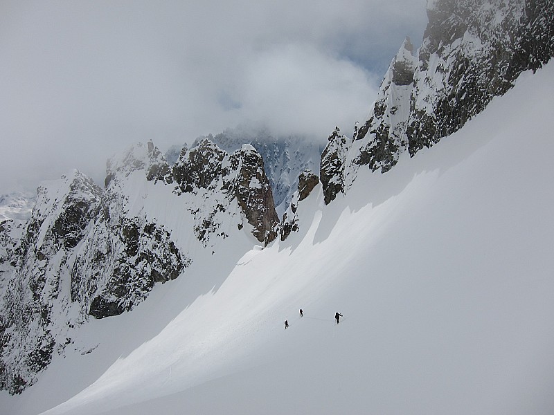 Glacier du Rif de la Planche : au-dessus de la brèche 3039