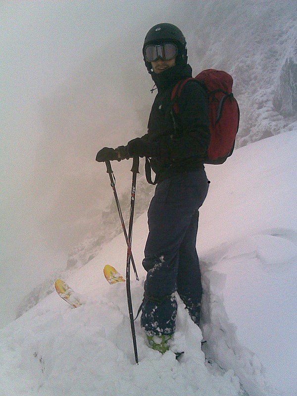 Brêche de Roland : descente dans le petite poudreuse et le brouillard!