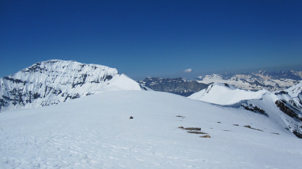 Depuis le sommet : Le Buet et au loin les Fiz