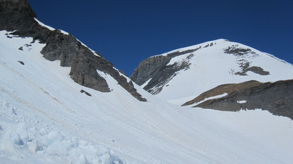 Traversée dans les coulées : Après le col du vieux en descente