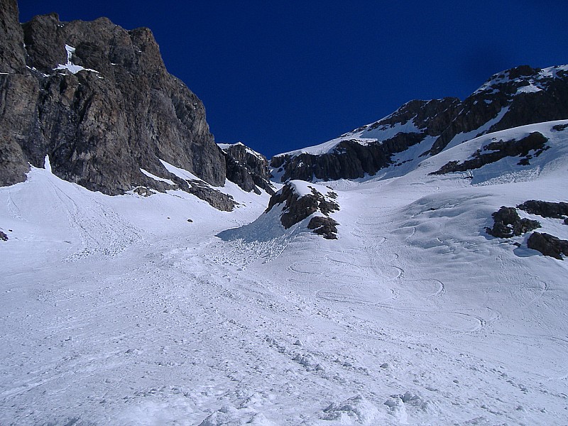 "Les Rouies" du 24.0 : couloir (déja au soleil depuis une heure..)