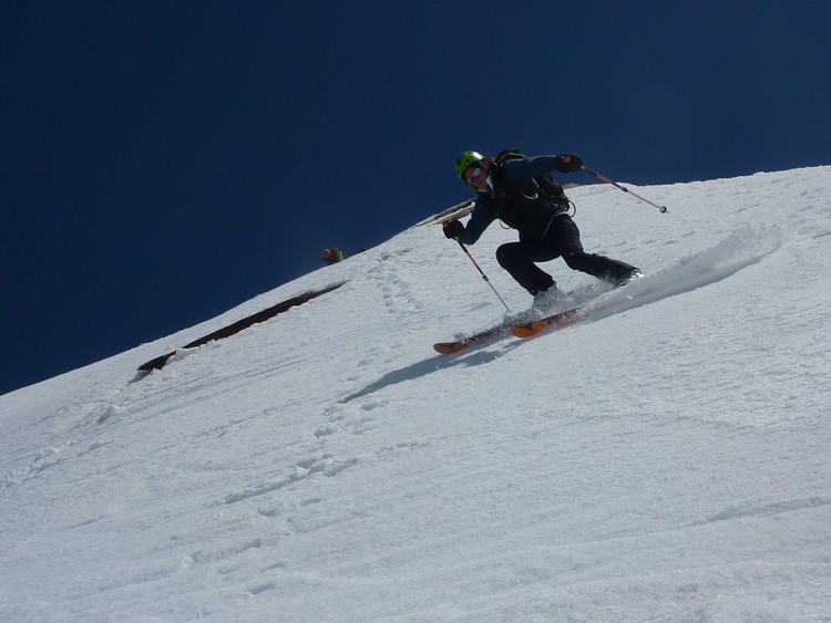 Taillante : Neige légèrement revenue pour une descente plaisir...on n'a pas attendu 1h30 au sommet pour rien quand même !