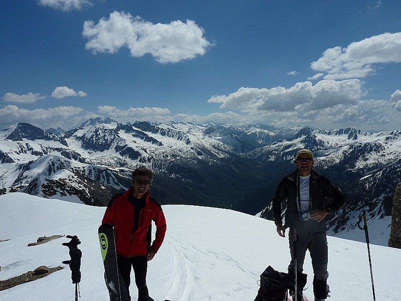 Sommet St sauveur : Ivan et Jean-Luc avant une descente au top