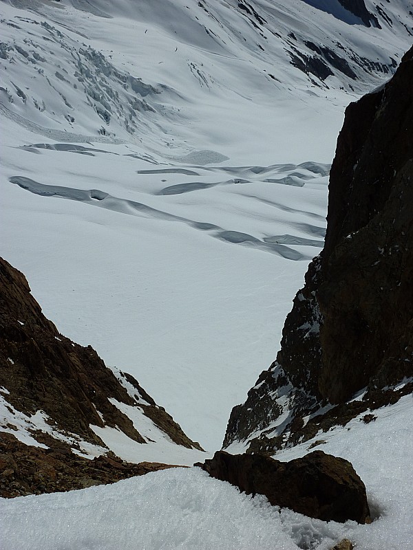 Ski extrême : Le goulet et le glacier de la Lée Blanche