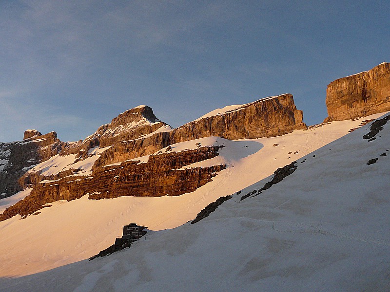 Lever de soleil : sur la Brèche de Roland