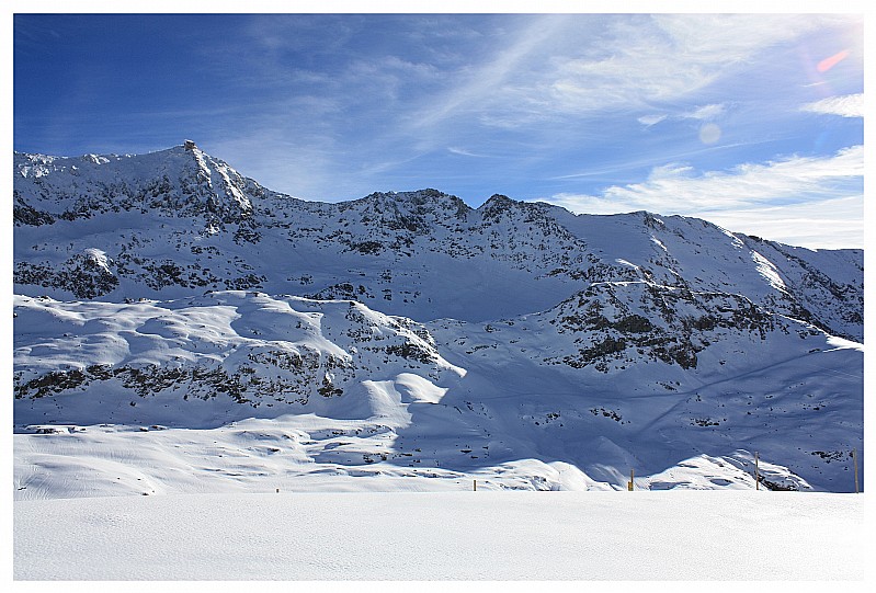Pic du Lac Blanc : Vue sur le Pic du Lac Blanc depuis 2700