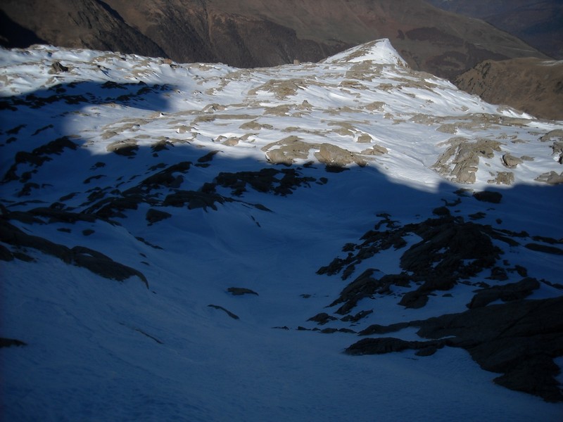 #16 couloir : mais on trouve des passages sympa, ça ski tout du long sans déchaussé couloir : mais on trouve des passages sympa, ça ski tout du long sans déchaussé