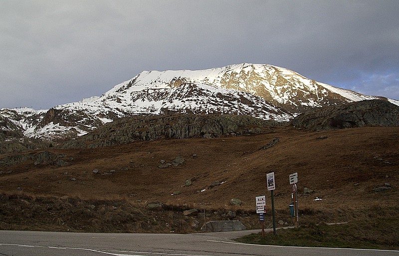 Massif de l'Herpie : vu de l'altiport