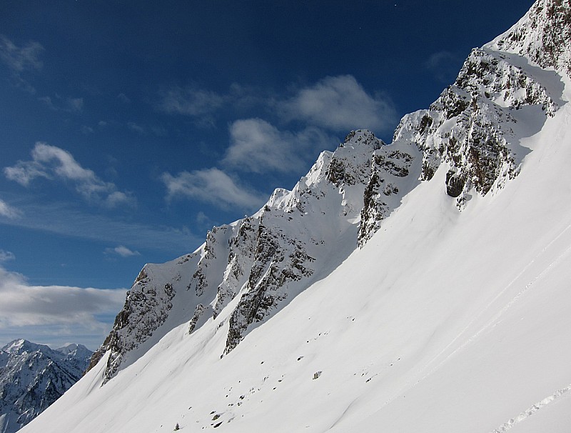 #1 Vallon d Vallon d'Aoube : les pentes E sont bien chargées