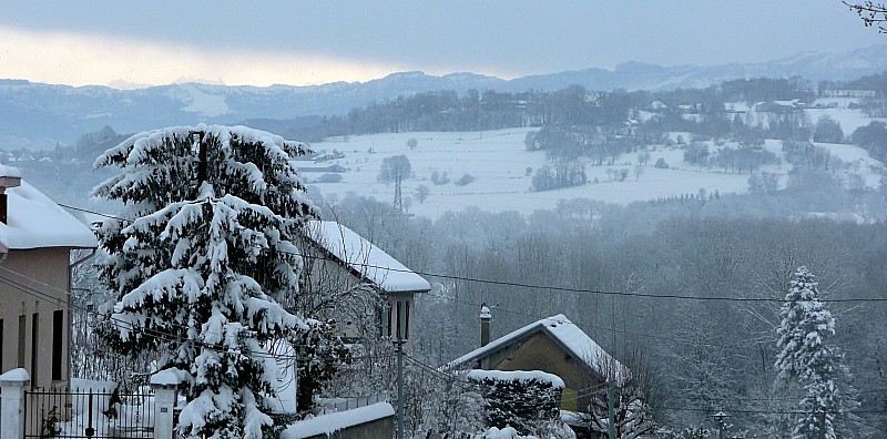#1 La Chartreuse au loin ... : Saint-André 9h30, encore un peu de lumière sur la Chartreuse : j La Chartreuse au loin ... : Saint-André 9h30, encore un peu de lumière sur la Chartreuse : j'y vais !