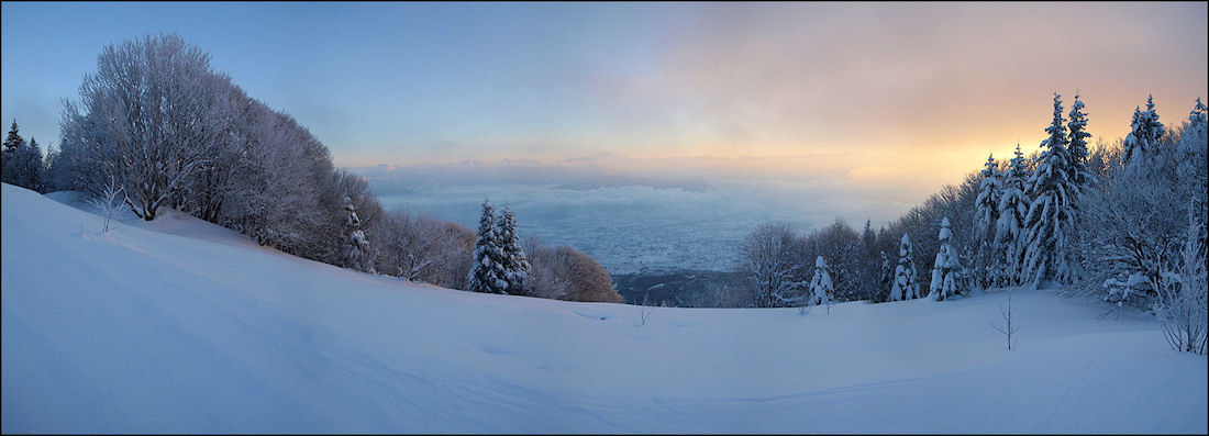 juste avant le sommet : juste pour les premiers rayons du soleil. ça caille!