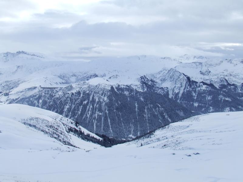 Mont Vorès : Coté Savoie, le barrage de la Girotte