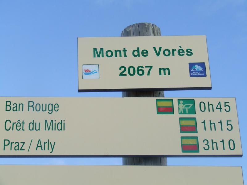 Mont Vorès : au sommet Sud, le vent est fort de secteur ESE