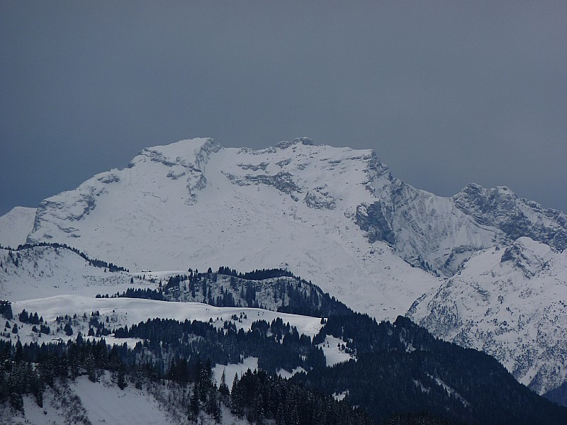 #4 Tournette Face Est : Il manque encore un peu neige Tournette Face Est : Il manque encore un peu neige