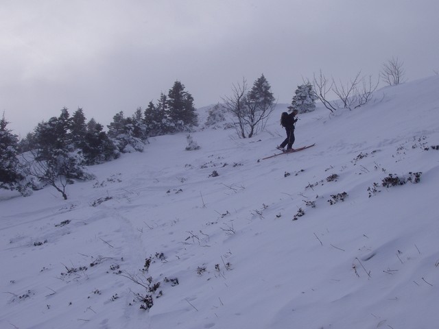 montée au sommet : Pas beaucoup de neige