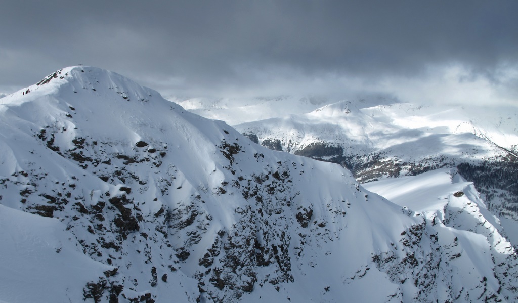 La Gardiole de l'Alp... : ...et la Crête de Mourre Froid à droite