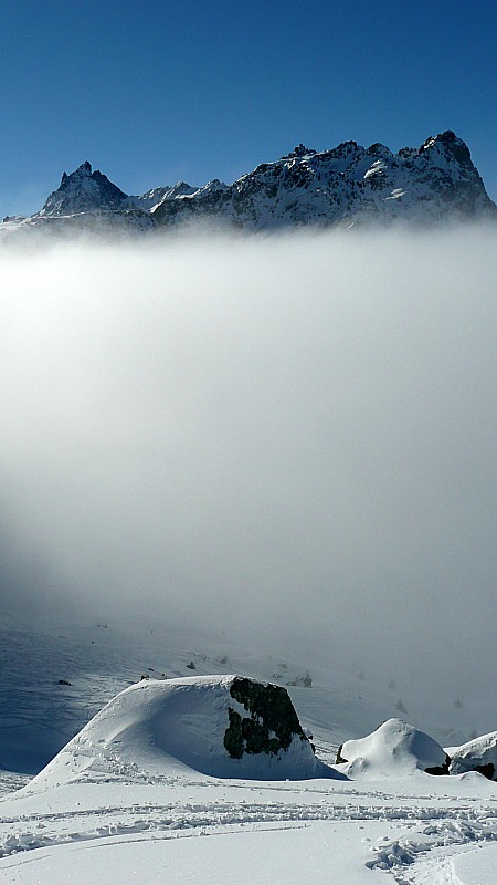 Y'a plus qu'à ... : ... rejoindre le vallon de Vénétier sous les nuages