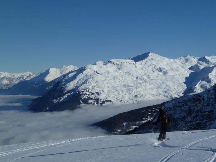 #14 Pointe d Pointe d'Emy : Encore un peu de place même à proximité de la voie normale.