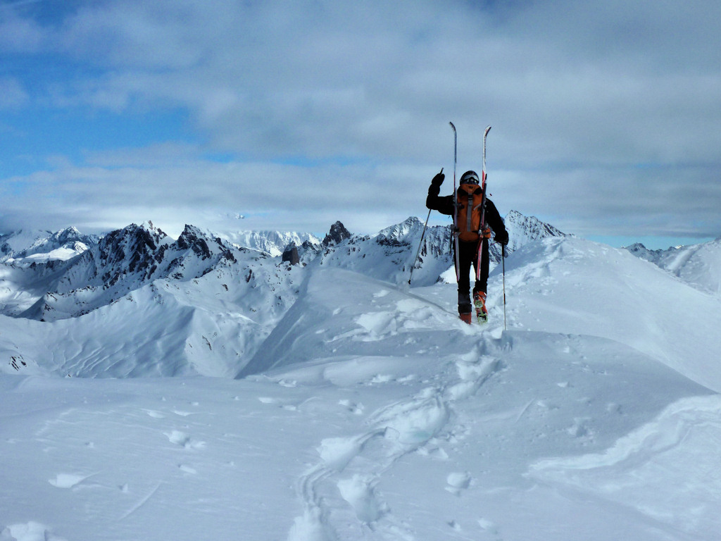 Retour au couloir Sud : Nous optons finalement pour un aller-retour en versant S.