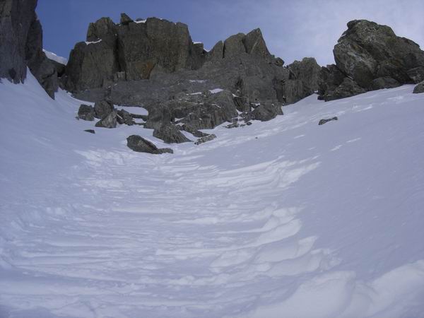 Couloir N baisse Agnel : Le haut du couloir qui ne passe pas en ski :-) et permet de s'exercer a l'escalade/desescalade foireuse