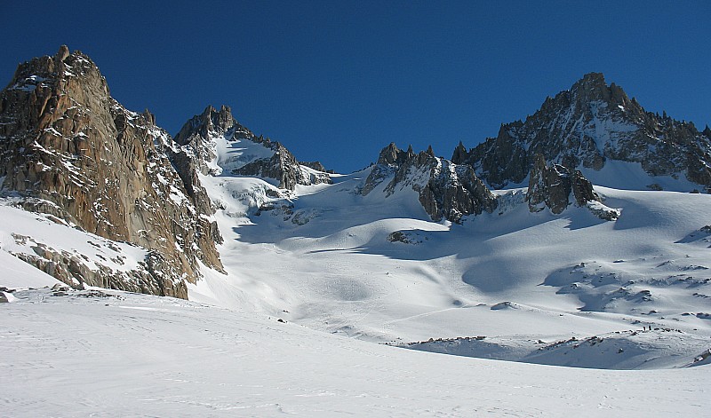 Col du Tour Noir : Vue sur le glacier du Tour Noir certainement en meilleure condition ce jour.