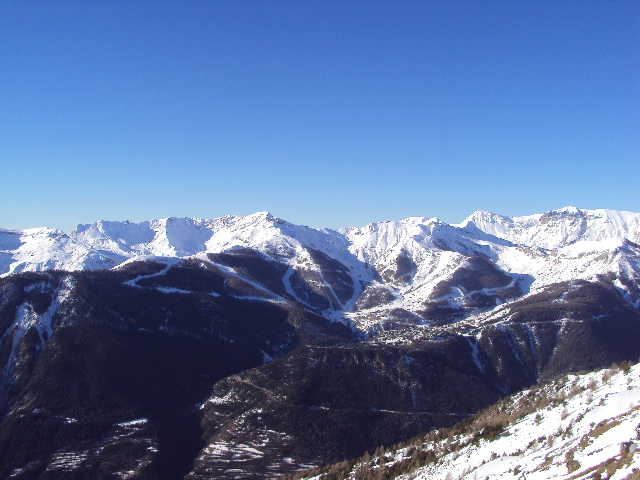 malaterre : grosse affluence à auron aujourd'hui,mais personne en face...