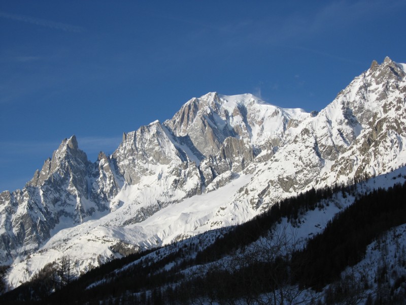 Testa Bernarda : Noire de Peuterey, Col, Mt Blanc de Courmayeur etc...