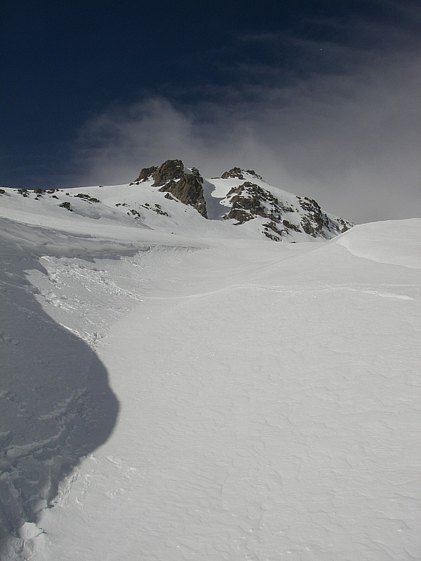 Tête des Lacs Besson : Un petit sommet qui paye pas de mine.
Le couloir qui permet d'y monter n'est pas si tranquille que ça...