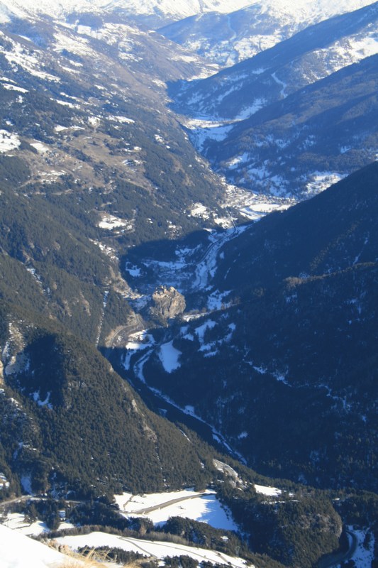 Château Queyras : comme une île au soleil.