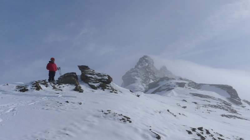 Sommet de l'épaule : terminus du ski de rando par ce côté
