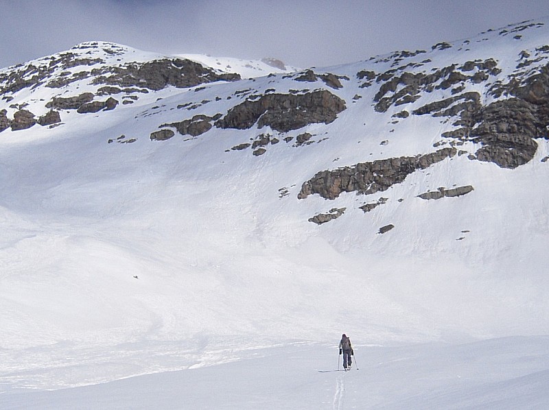 au dessus des cascades : neige dure (couteaux utiles)