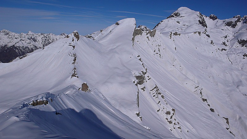 Le vieux et Pic du tourrond : Tourrond avant l'assaut des hordes de skieurs (euses).