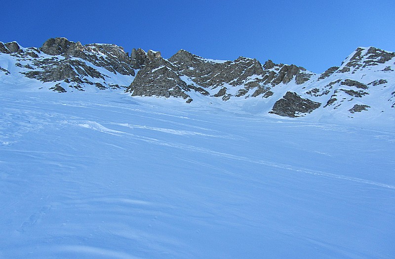 MONT-ROUGNOUS : Pourri!