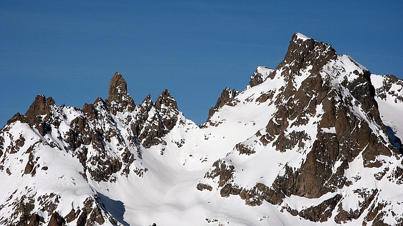 Vallon des Cauzis : La course vue d'en face, mardi dernier.
