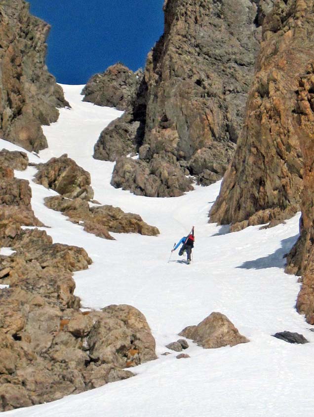 Pic de Clausis : Francis attaque le couloir