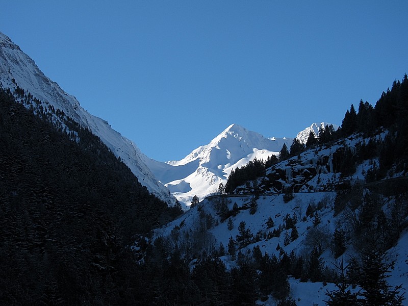 Marioules : le fond de chaine a l'air poudreux