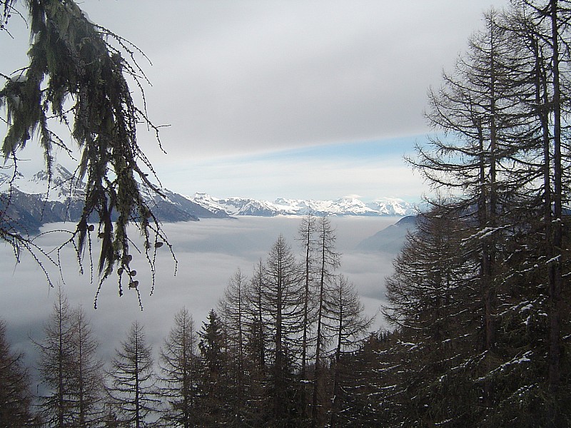 Pointe Ronde : Martigny sous la brume...