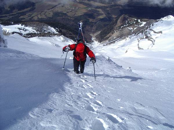 La seconde barre : Enfin dans la voie normale, derrière la belle descente en poudre qui nous attend