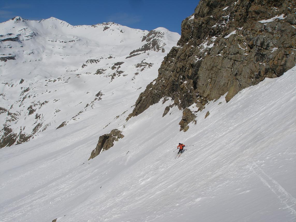ski moins facile : dans les pentes W sous l'entre pinier