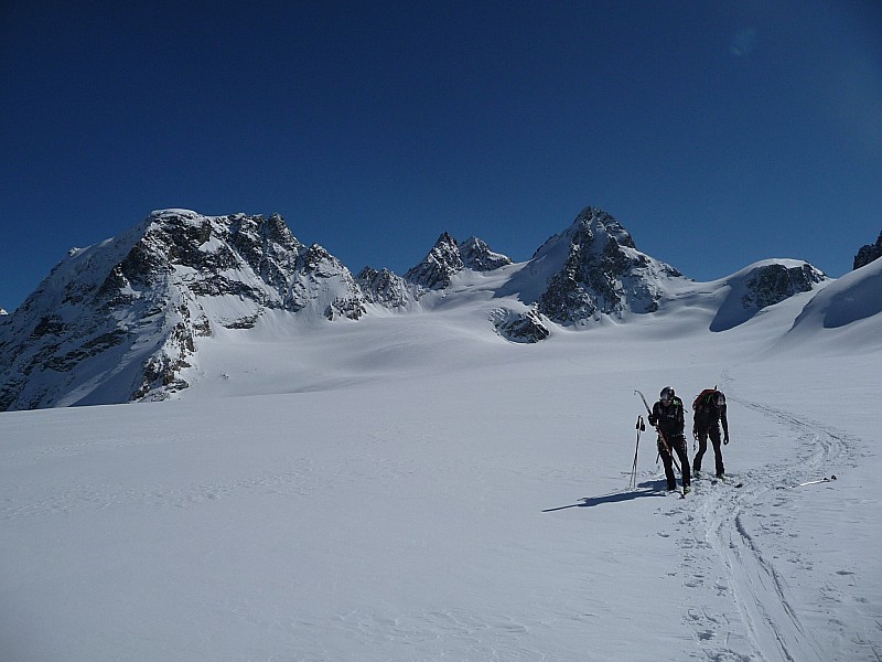 l'évèque : depuis le col de chermotane