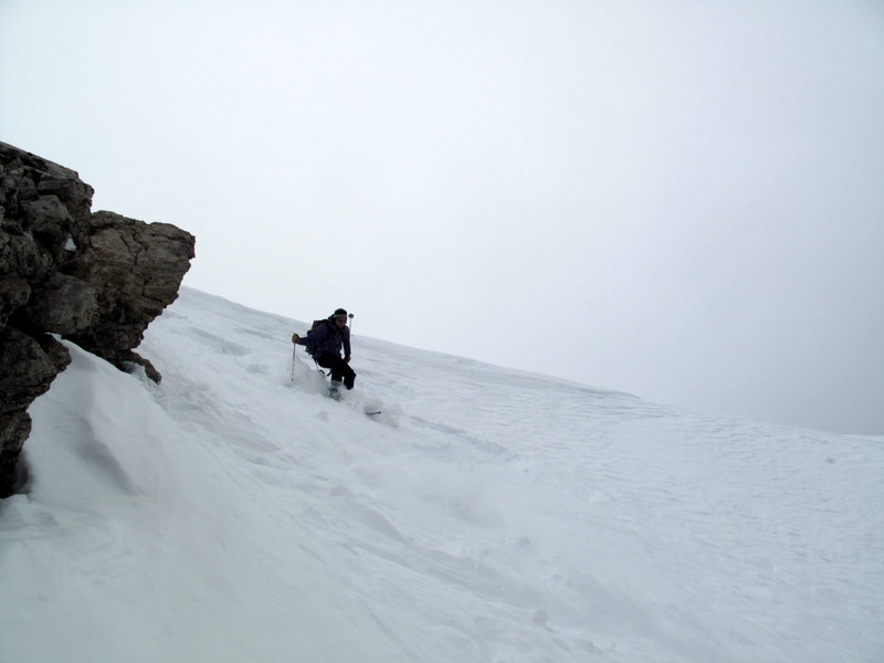 On contourne à la descente : Pente entre du col, avant d'attaquer la traversée