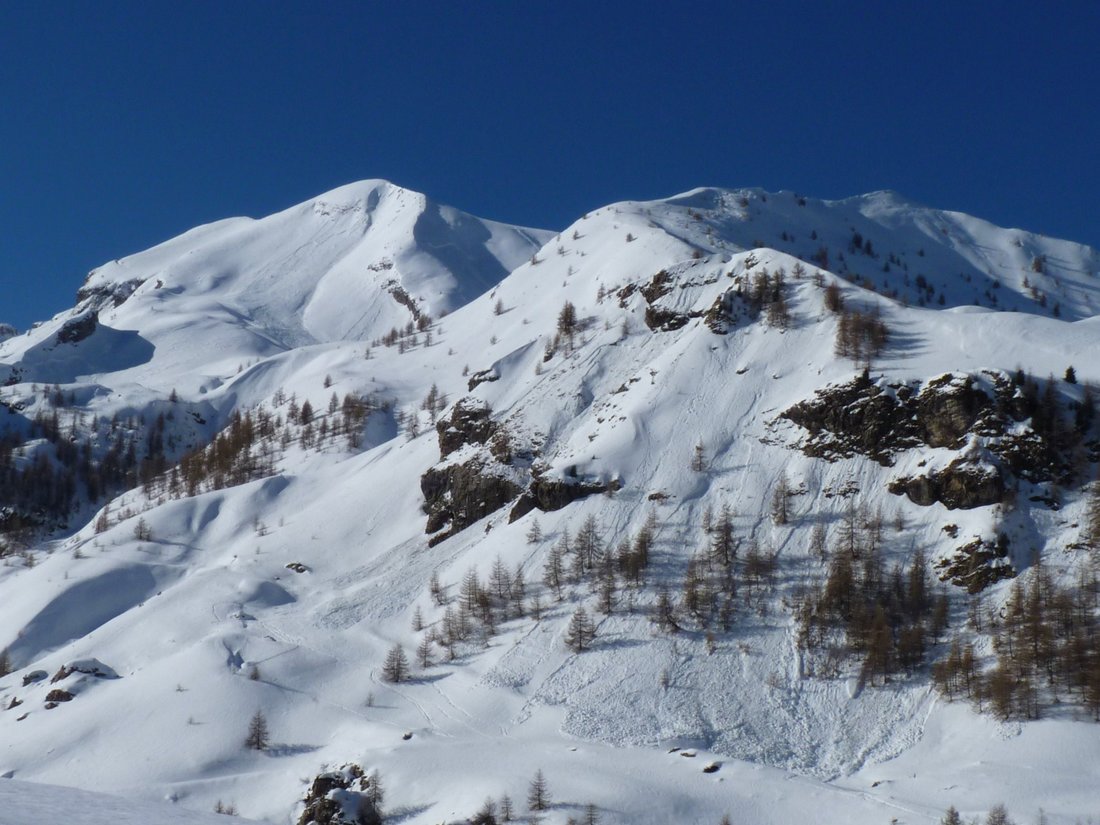 Pente : Est du clôt des Naïs
