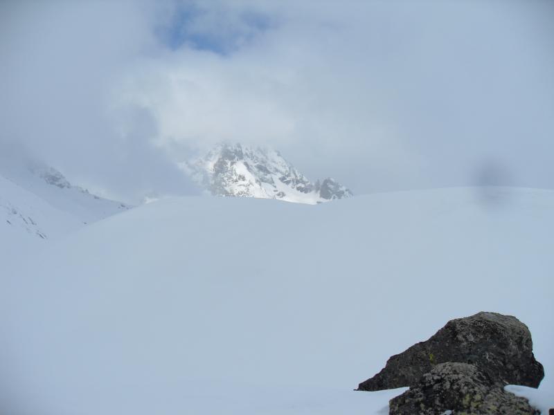 Col d'Arsine : quelques rayons de soleil, mais ça restera bouché, je n'en verrais pas plus.