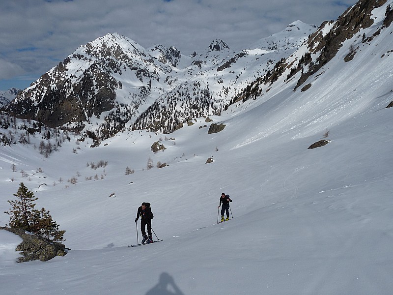 Téte de Trécolpas. : Les jambes commencent à étre lourdes devant le Lac de Trécolpas,Pélago,Baissette et Ruine.