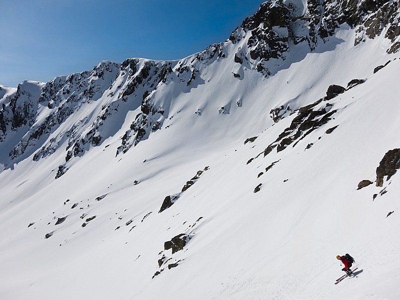 La Ratera : belles pentes sous la face SE de la Ratera