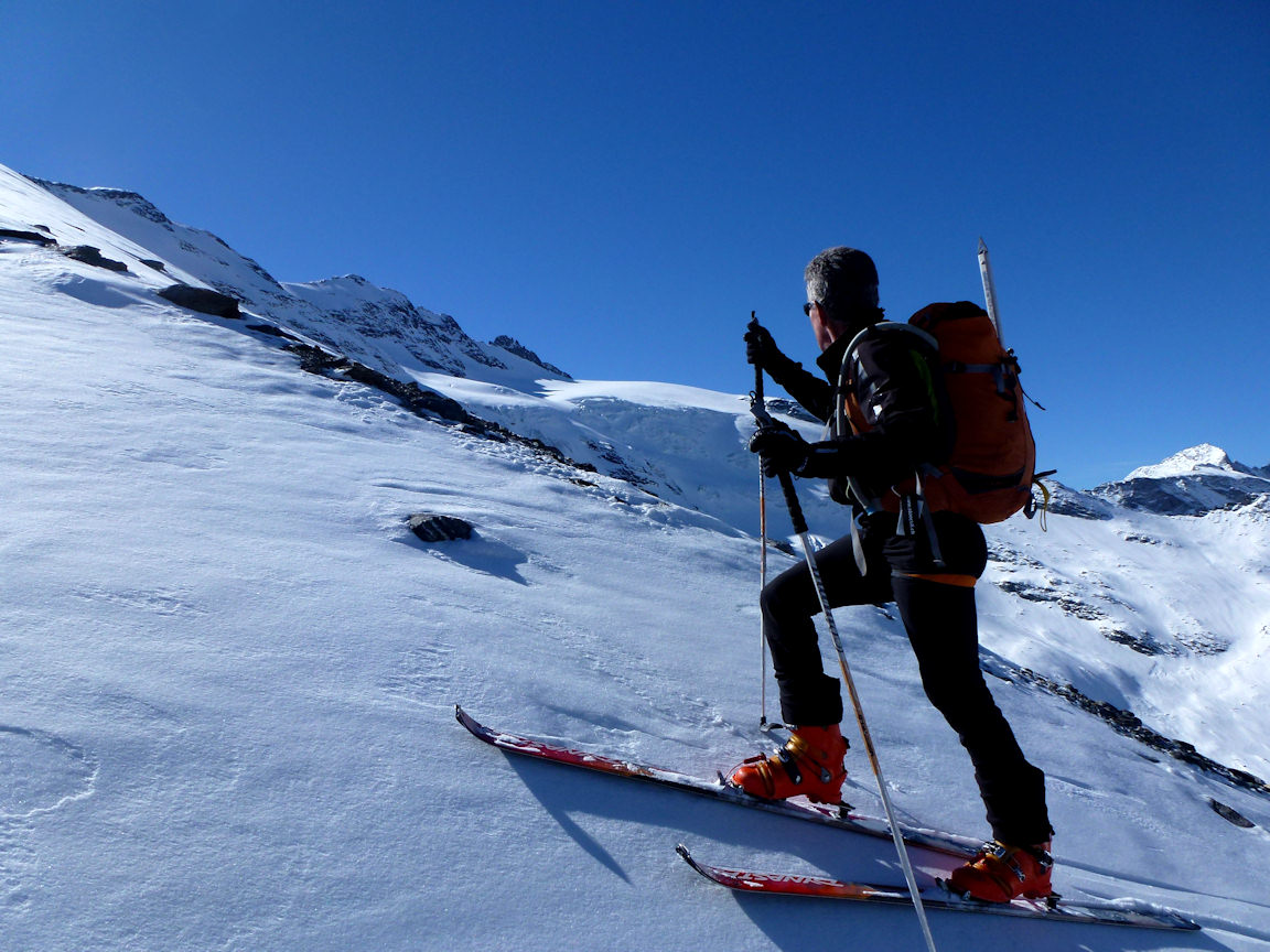 Glacier du Génépy : Jean Louis découvre ce paysage.