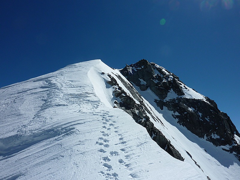 sommet du couloir : Le vrai sommet du Vélan, c'est par la.