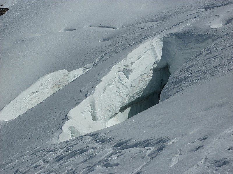 De belles crevsses : Le glacier de la Pilatte a fait beaucoup de victimes (voir au cimetière de St Christophe)