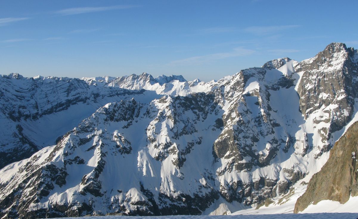 Crête de Malamort : Un versant nord austère sans voie skiable