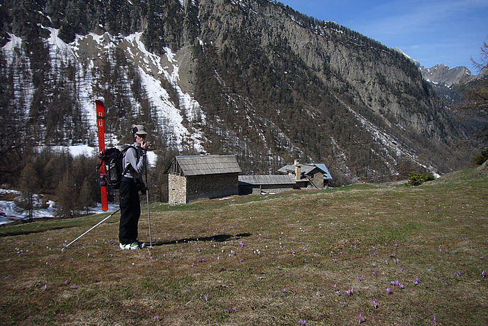 Arrivée au village.